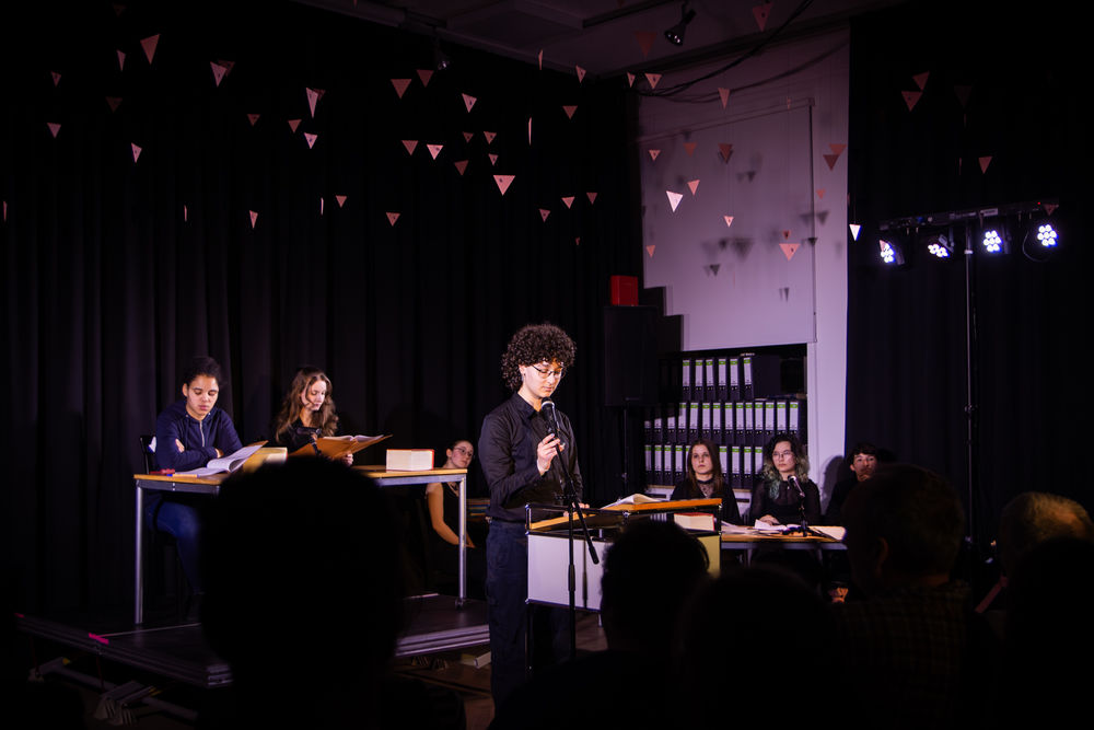 "Nach dem Rosa Winkel" – Queere Geschichte auf der Bühne: Ein Theaterworkshop klagt an und gibt Stimmen Raum Foto: Lukas Marvin Thum