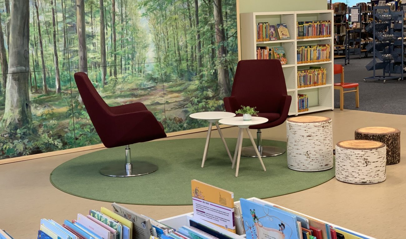 In der Bücherei Rath gibt es ein Bild vom Aaper Wald. (Foto: Stadtbüchereien Düsseldorf)