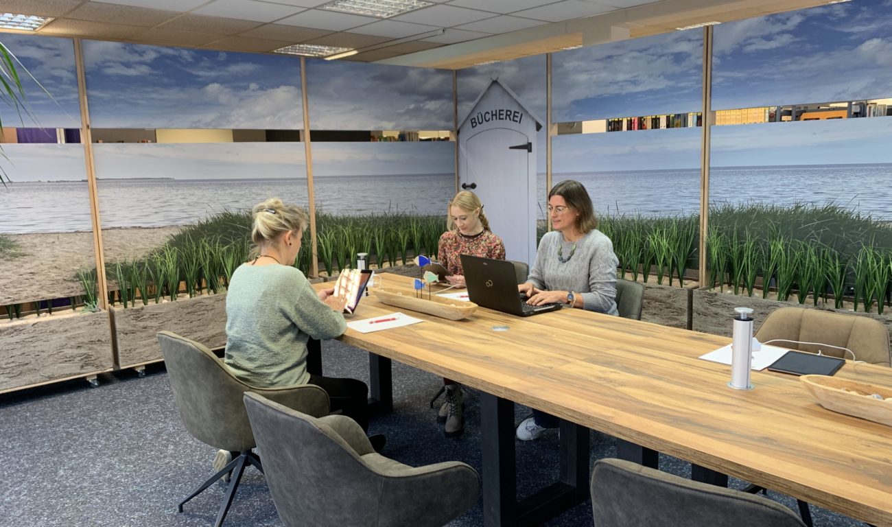 In der Bücherei Rath gibt es kostenfreie Coworking-Plätze. (Foto: Stadtbüchereien Düsseldorf)