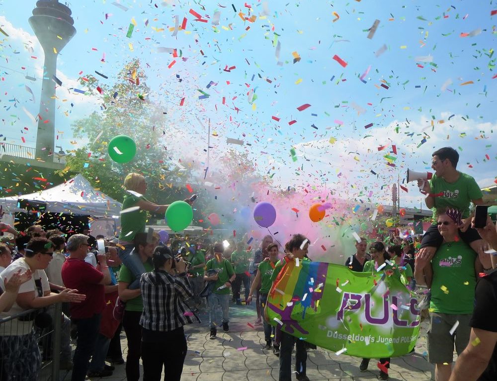 Geht mit dem Puls zum CSD und zeigt Flagge für ein respektvolles Miteinander! (Foto vom Jugendring)