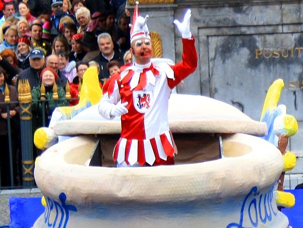 Hoppeditz erwacht – Karneval beginnt Hoppeditz erwacht – Karneval beginnt