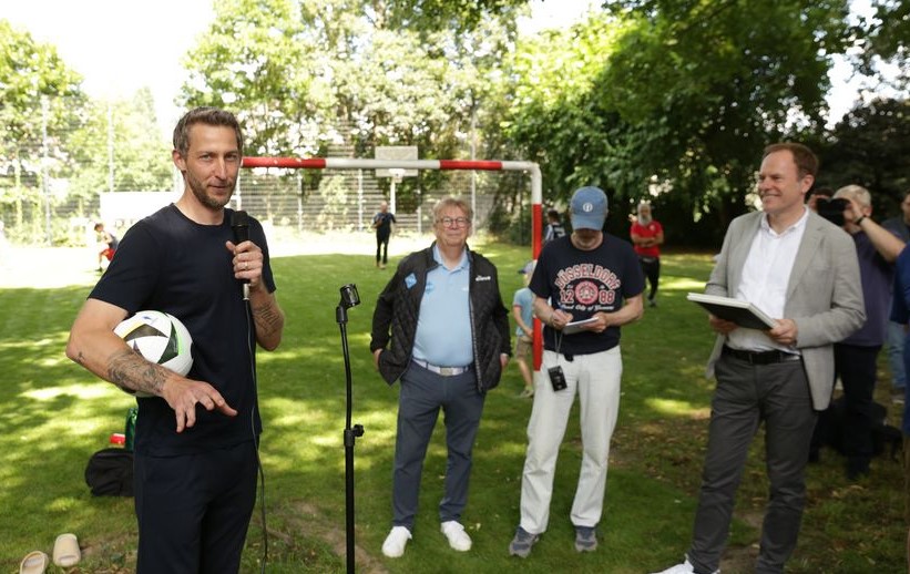 Screenshot 2024-07-12 102541.jpg - Bolzplatz mit Rollrasen in Volmerswerth