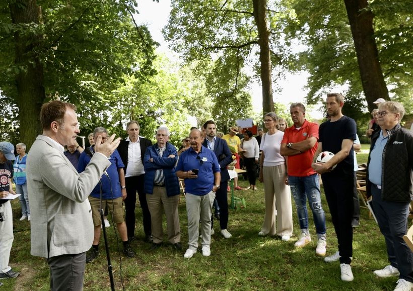 Screenshot 2024-07-12 102519.jpg - Bolzplatz mit Rollrasen in Volmerswerth