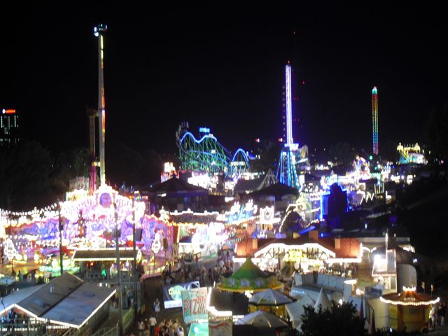 CIMG1304.jpg - Pink Monday auf der Rheinkirmes - PULS CIMG1304.jpg - Pink Monday auf der Rheinkirmes - PULS