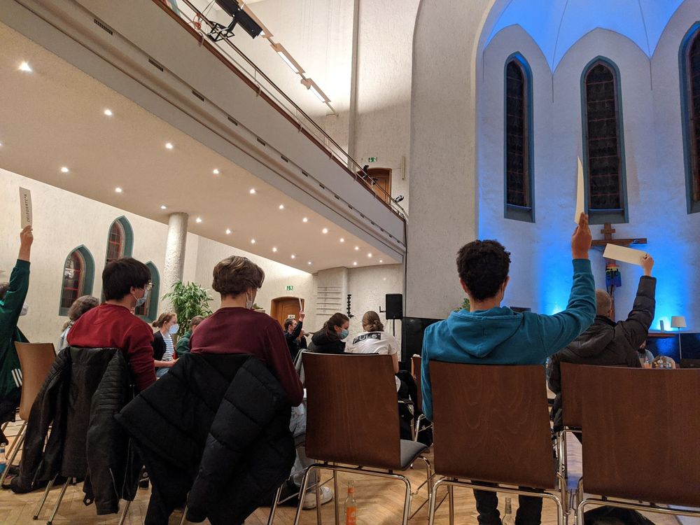 jugendring-22-03-29-Vollversammlung-scaled.jpg - Jugendring mit neuem Vorsitzenden nach 16 Jahren