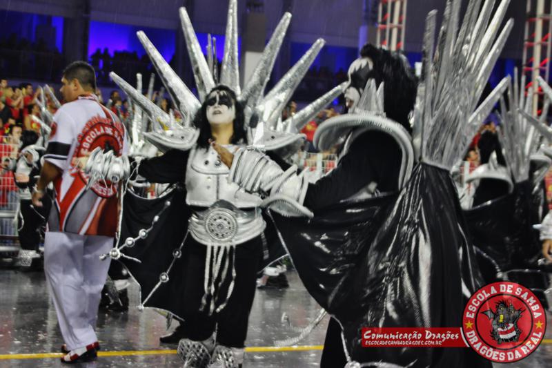 IMG_1808.jpg - Brasilien: Wo Fußball und Samba eins werden - Dragões da Real