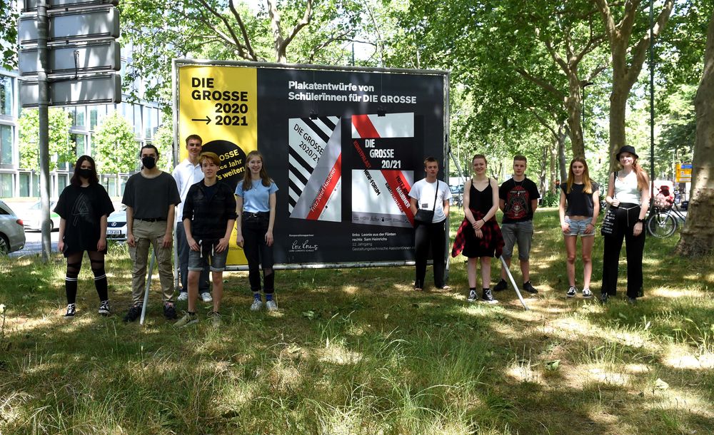 cw_PK-Grosse_09.jpg - „Better later than never“: Schülerplakate werden in ganz Düsseldorf aufgehängt