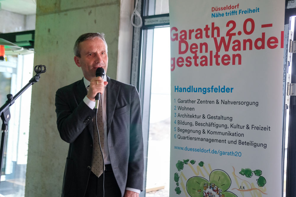 191120Richtfest-Garath2.jpg - Richtfest für neue Jugendfreizeiteinrichtung in Garath