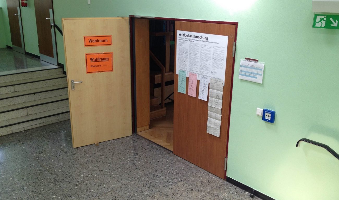 photo1(3).jpg - Ein Tag als Wahlhelfer - NiklasV. NiklasV.