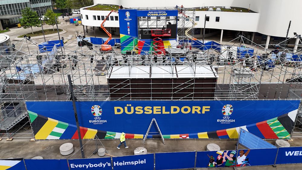 Willkommen in Düsseldorf - die Fan Zone Schauspielhaus sieht bereits jetzt nach EURO 2024 aus! (Foto: Landeshauptstadt Düsseldorf/David Young)