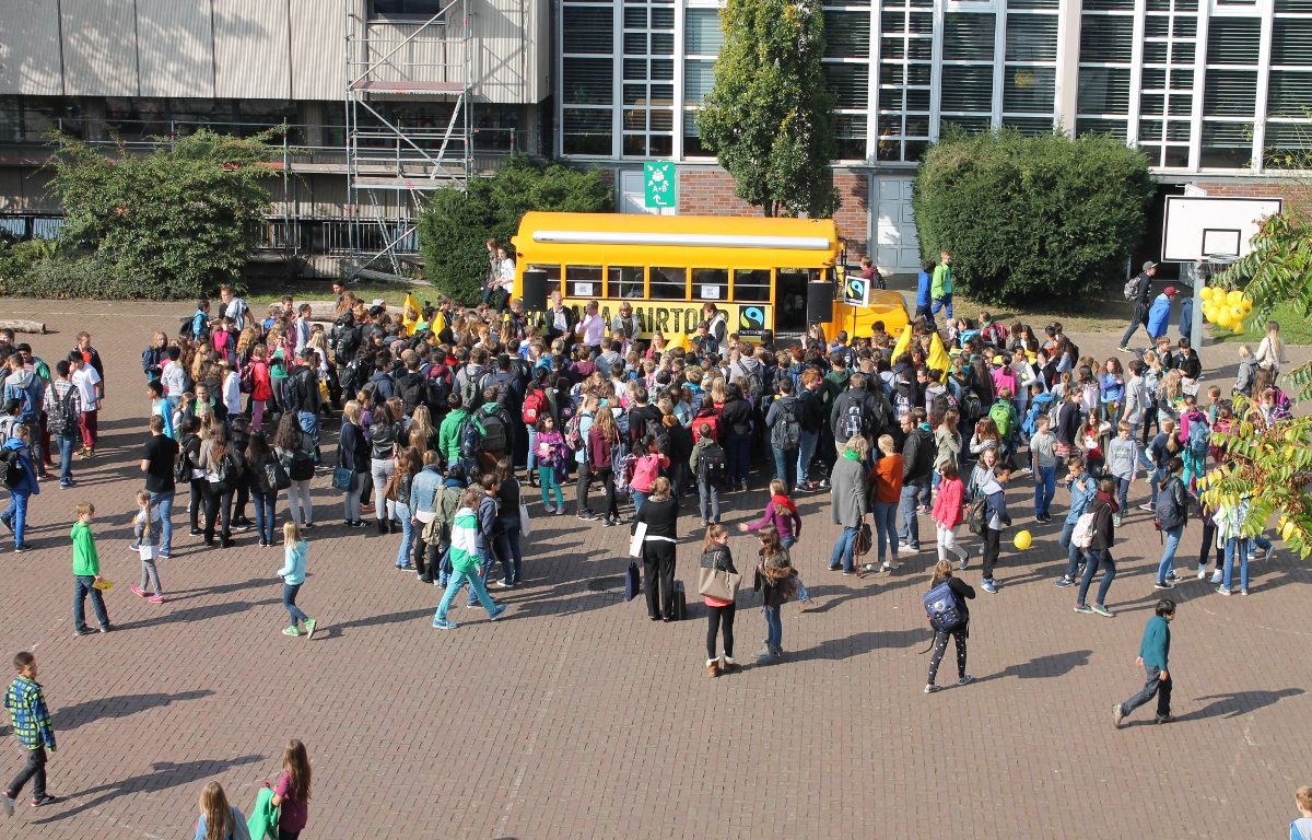 IMG_8381.jpg - Das faire Scholl in Gelb - LenaSauermann