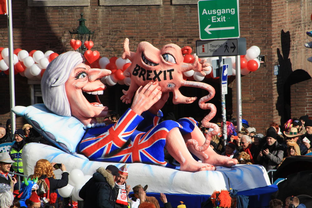 brexit.jpg - Kamelle und Campino beim Rosenmontagsumzug brexit.jpg - Kamelle und Campino beim Rosenmontagsumzug