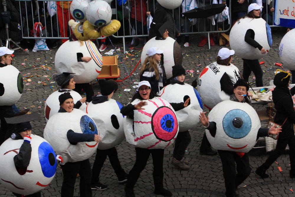augen.jpg - Kamelle und Campino beim Rosenmontagsumzug augen.jpg - Kamelle und Campino beim Rosenmontagsumzug