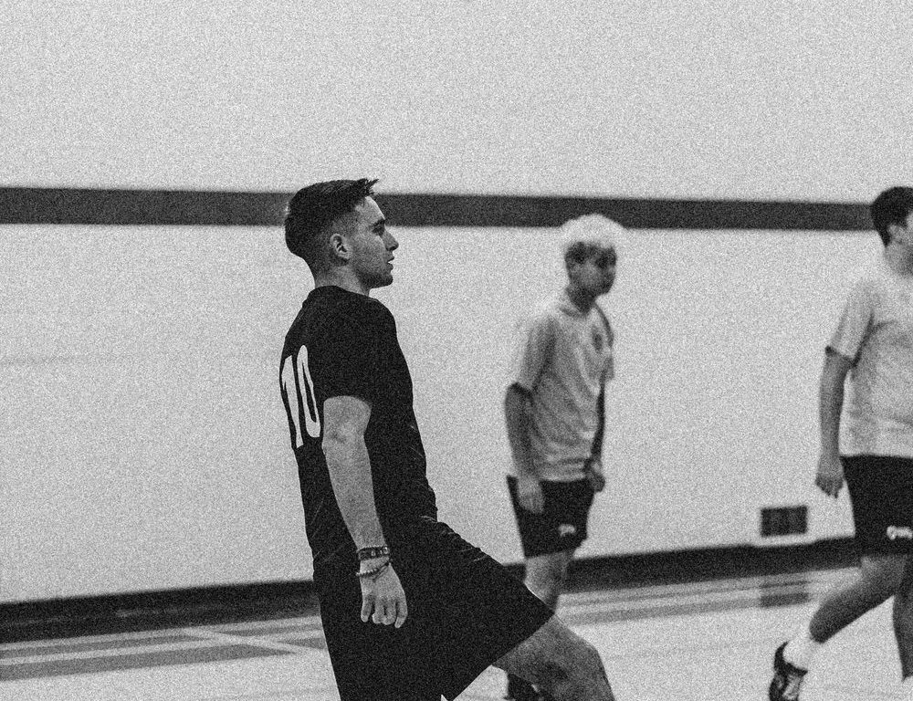 Lust auf Fußball spielen? In Benrath gibt's jeden Montag ein kostenloses Fußball-Angebot vom Sportactionbus. (Foto: pexels.com)