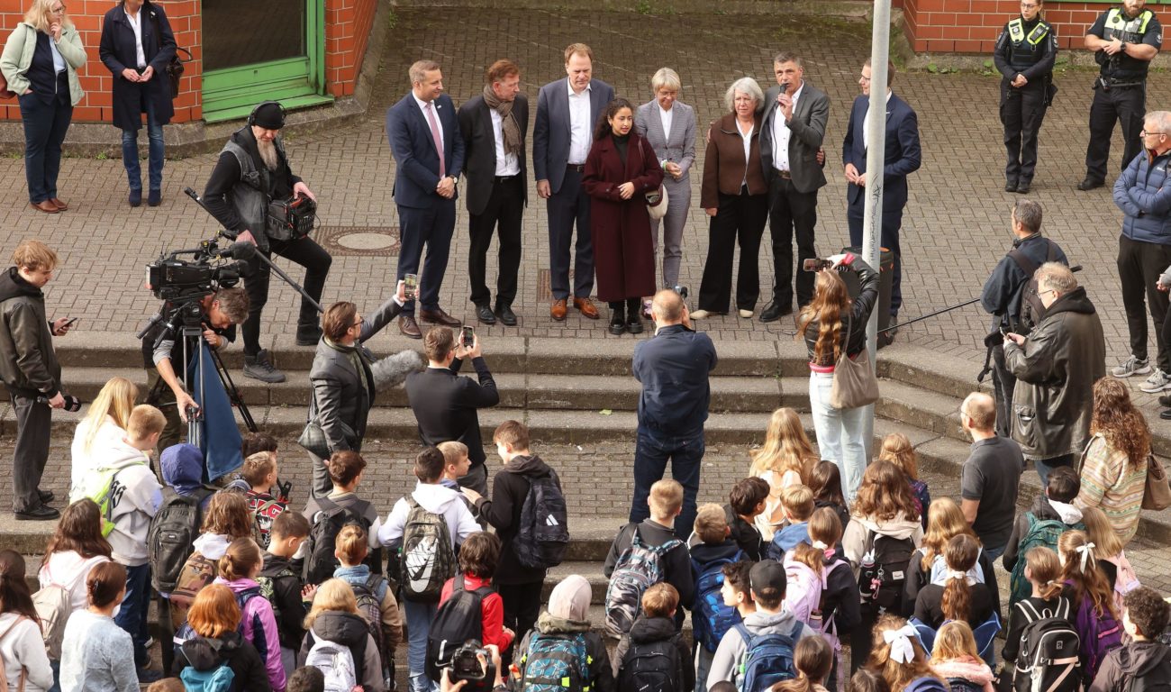 Nach Schulbrand in Erkrath: Düsseldorfer Schule wird zur Rettung für 1200 Schüler*innen