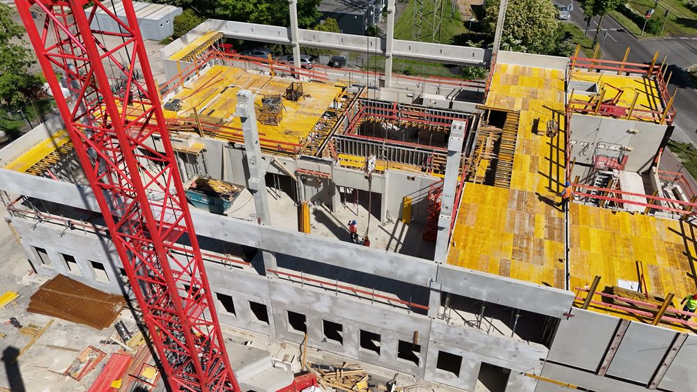 DJI_20250512111131_0552_D_DJYPHOTO-min.jpg - Neuer Schulcampus für Oberbilk: Bauarbeiten an der Joseph-Beuys-Gesamtschule gestartet