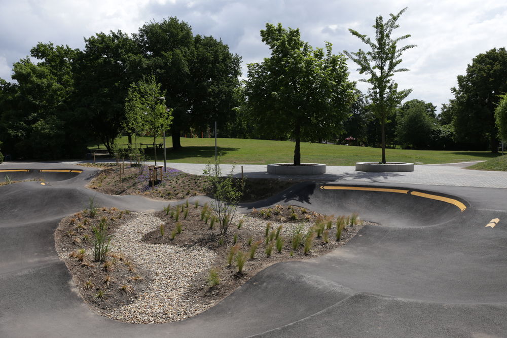 IMG_0187.jpeg - Pumptrack-Anlage im Freizeitpark Heerdt