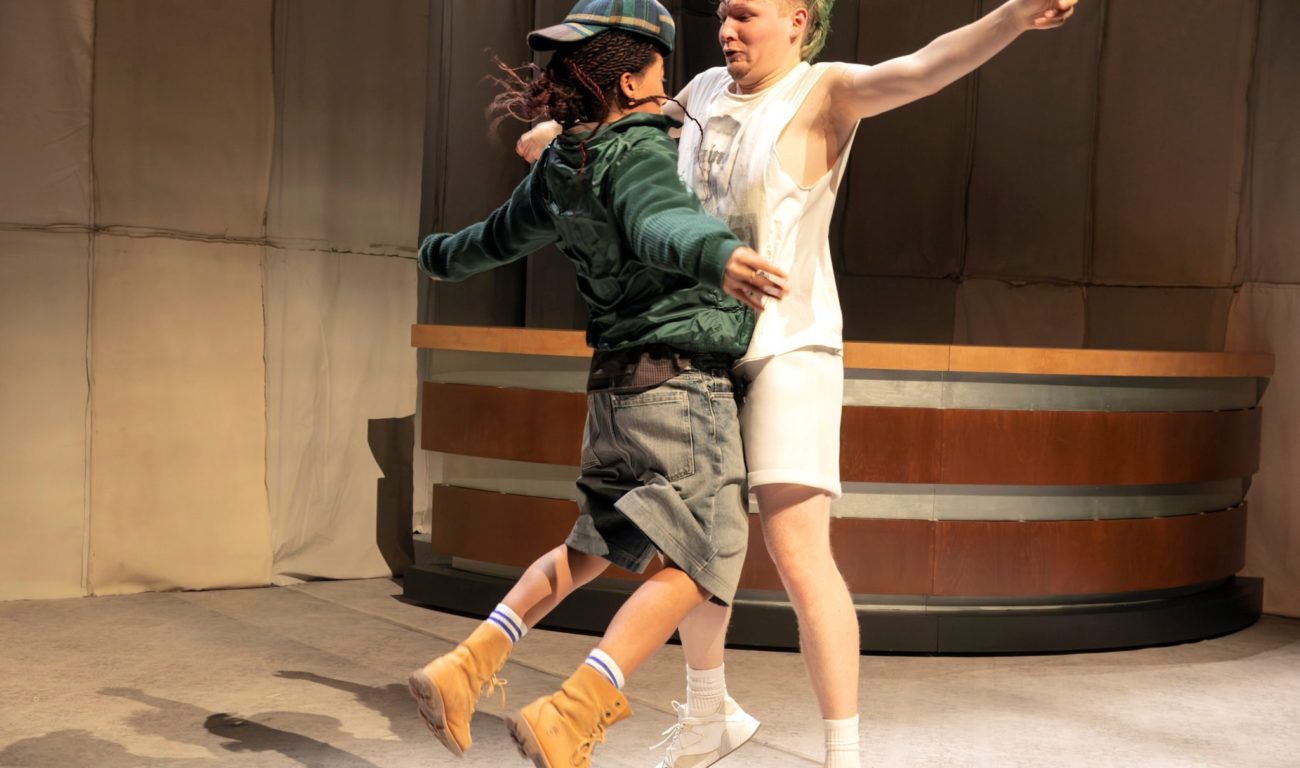 The Drop Auf dem Bild: Ayla Pechtl, Felix Werner-Tutschku (Foto: David Baltzer)